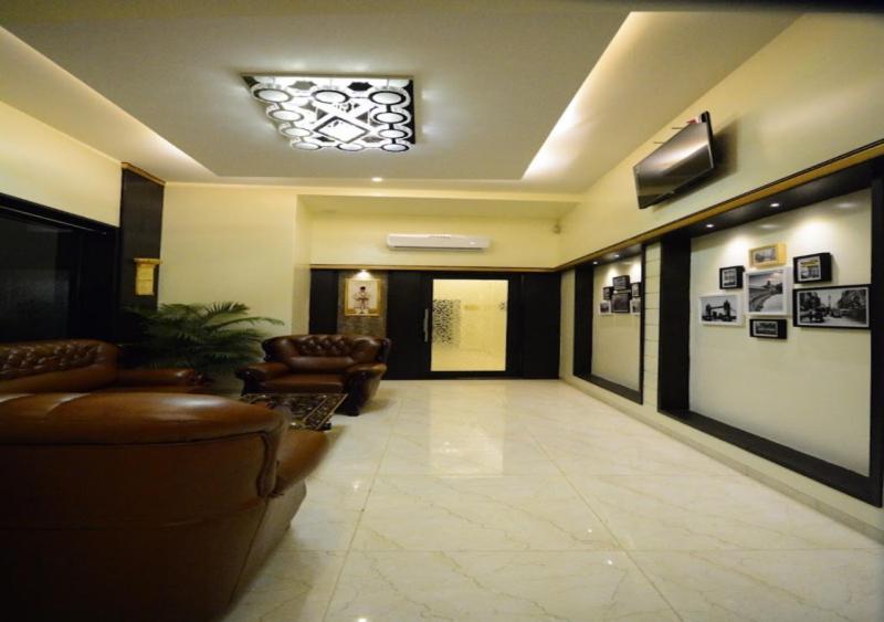 Hotel 24 Seven Nashik Exterior foto